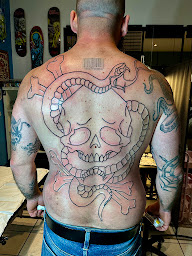 Photo n°5 de Holy Sins à Niort (Tatoueur)