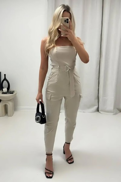 Fashion And Frills Online Store