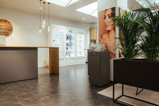 Anna Russo - Schmuck Uhren Trauringlounge - Thumbnail