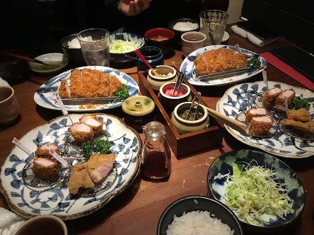 とんかつ 神楽坂 さくら 本店