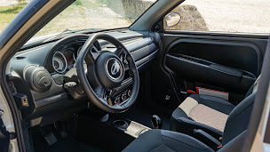 Photo n°23 de LIGIER STORE - AUTOLOISIRS CHALLANS - VOITURES SANS PERMIS LIGIER à Challans (Vendeur de voitures d'occasion)