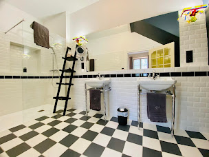 Photo n°13 de Chambre d'hotes & Gîte Vichy : Château de Charmeil à Charmeil (Lieu de mariage)