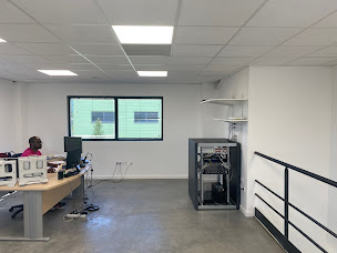 Photo n°4 de Baumer hhs SARL à Civrieux (Entrepôt)