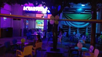 Photos of acuarios coffee bar