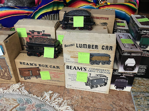 One Mans Junk LLC Treasures - Thumbnail