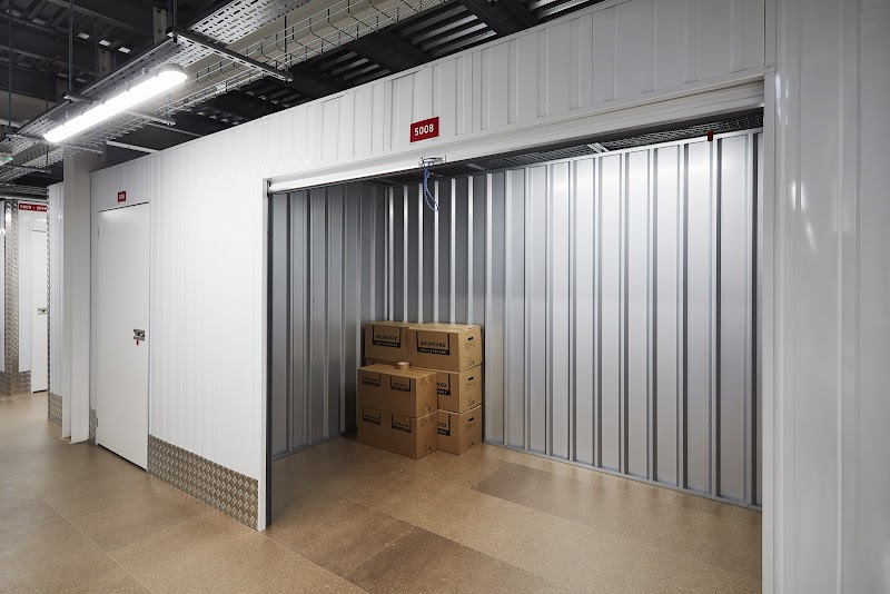 Shurgard Self Storage Chadwell Heath photo 3