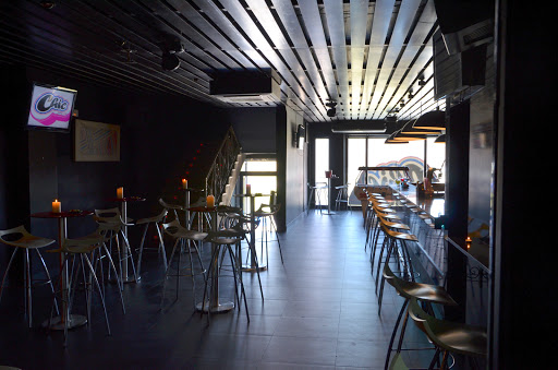 Pub Chic - Visual