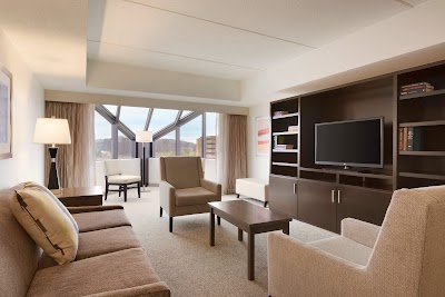 Photos of Embassy Suites by Hilton Milwaukee Brookfield