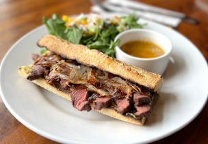 Photo n°59 de La Cage - Brasserie sportive à Bègles (Bar à vin)