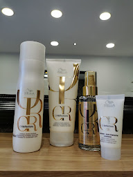 Photo n°10 de L'hair d'Elo Coiffure à Briare (Salon de coiffure)