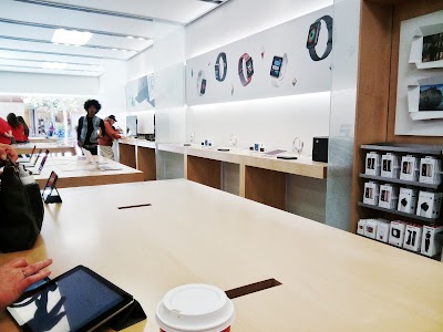Photos of Apple La Encantada