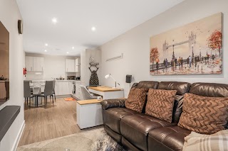 Beaver Stay's Harmony: Coventry Serviced Apartment