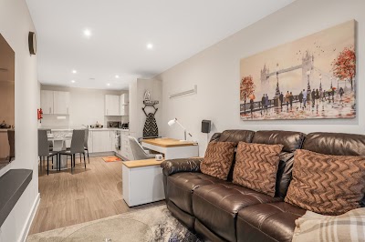 Beaver Stay's Harmony: Coventry Serviced Apartment