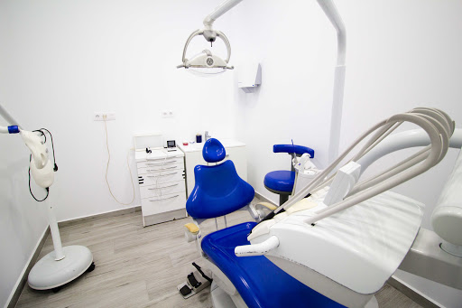 De la Torre Clínica Dental | Dentista en Torrevieja - Thumbnail