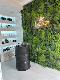 Photo n°4 de Legacy Hair / Art’iff coiffure à Crolles (Salon de coiffure)