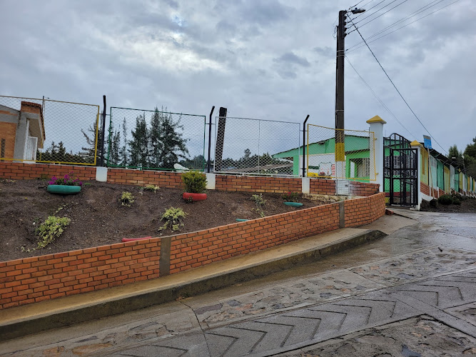Colegio Secundaria Caldas Boyacá
