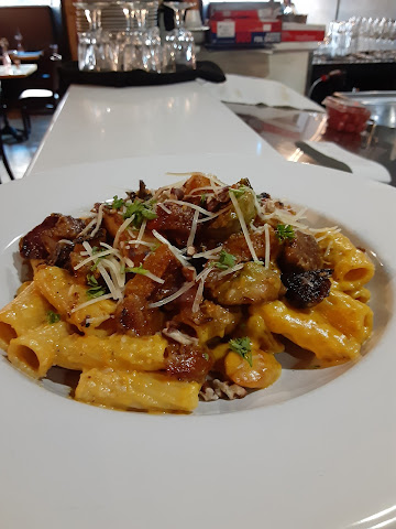 Artisan Urban Bistro by null