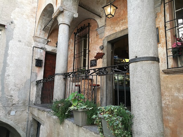 Scurone Bottega e Grottino