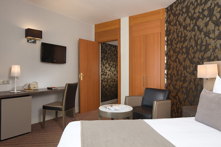 Timhotel Opéra Blanche Fontaine by null