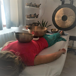 Photo n°24 de Thipphavanh Deovan: Neurofeedback, EFT, Shiatsu, Massage Sonore, Kobido, Méditation, Yoga Nidra, Bain sonore, Bol Tibétain à Valbonne (Professeur de yoga)