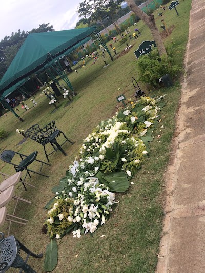Photos of Puerta Del Cielo Cemetery Park