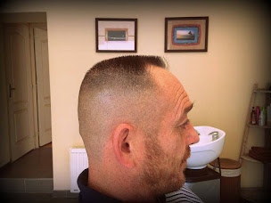 Photo n°12 de Fred. Coiffure Hommes à Lubersac (Salon de coiffure)