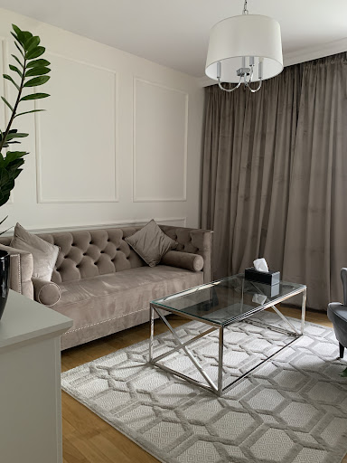 Centrum Psychoterapii SERENITY ul. Powstańców Śląskich 63/45, 01-355 Warszawa, IIP., IV klatka