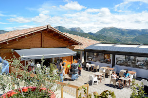 Photo n°18 de Yelloh! Village Camping Le Couspeau à Le Poët-Célard (Piscine)