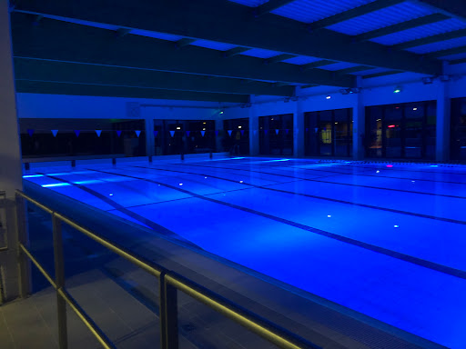 Photo de Piscine des Jacobins (piscine Baptiste-Lhommelet) à Fleury-les-Aubrais (45400)