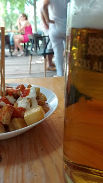 Le Pastis by null
