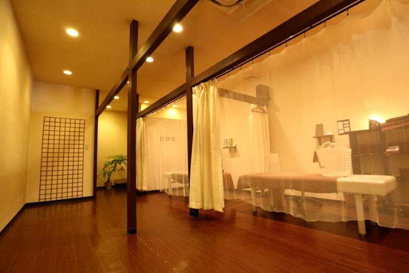 三日月鍼灸指圧院