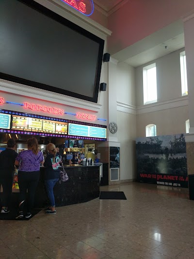 Photos of Garrett 8 Cinemas