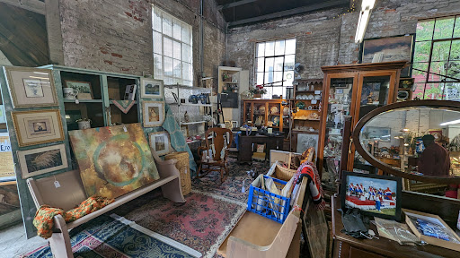 Poor Charlie's Antiques and Flea Market - Thumbnail