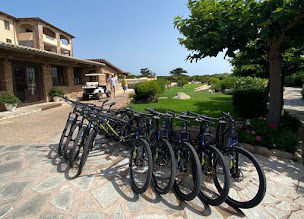 Photo n°5 de KallisteCar & KallisteBike à Figari (Concessionnaire de voiturettes de golf)