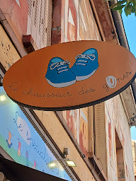Photo n°6 de Le Chausseur des Gones - Spécialiste des chaussures pour enfants à Oullins (Magasin de chaussures)