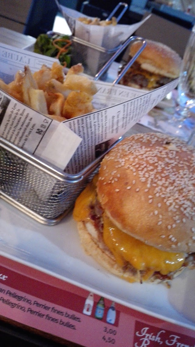 French Pub