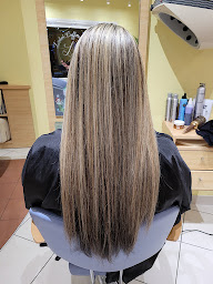 Photo n°15 de L'instant Coiffure à Nogent-le-Phaye (Salon de coiffure)