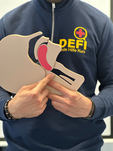 DEFI Erste Hilfe Kurs