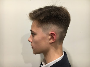 Photo n°6 de Patrick Rosati Coiffeur Styliste Femme & Homme, Mnémoénergéticien®, Magnétiseur, Massage à Nîmes (Thérapeute Reiki)