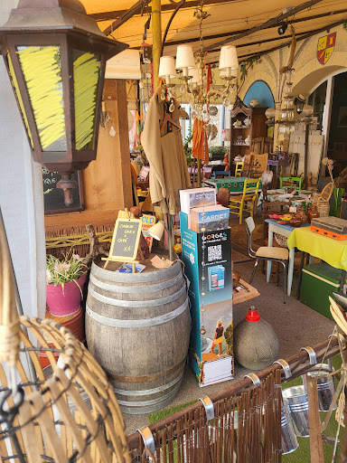 Photo 2 - L’échoppe du village