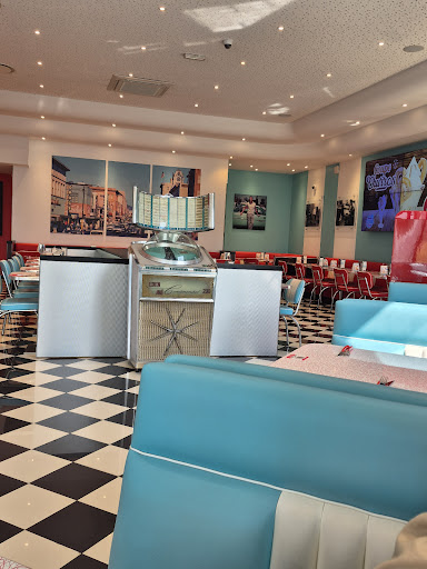 Photo 2 - Burger Express Cutry
