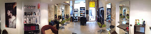 Photo n°11 de Salon R-cut à Montpellier (Salon de coiffure)