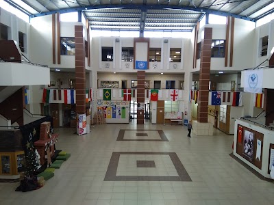 Ekin College