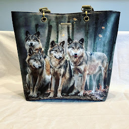 Photo n°4 de NEEDLI Coutures & Créations à Saint-André-de-la-Roche (Atelier de couture)