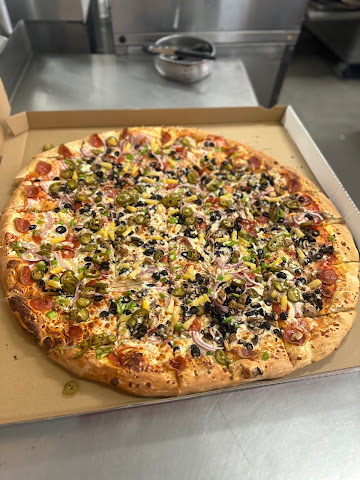 Robert's & Porto's Pizzeria by null