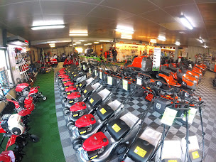 Photo n°12 de Bernardon Sarl à Aubigny-sur-Nère (Magasin de matériel de motoculture)