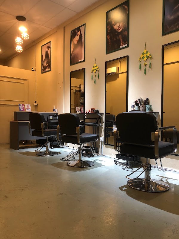 Lady Boss Hair Salon ( Muslimah Salon Sejati Walk) — hair salon in Sandakan