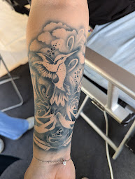 Photo n°9 de Peigne & Paillettes à Barbezieux-Saint-Hilaire (Institut de massages)