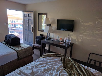 Photos of Howard Johnson on East Tropicana, Las Vegas Near The Strip