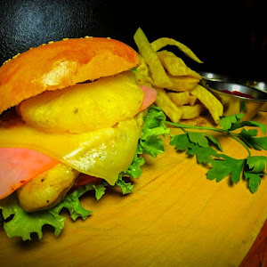 La bestia hamburguesas y mas 4